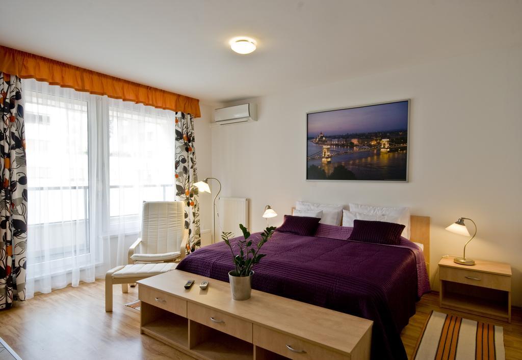 Corvin Lux Aparthotel Budapest Ngoại thất bức ảnh